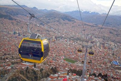 Califican de inviable al teleférico