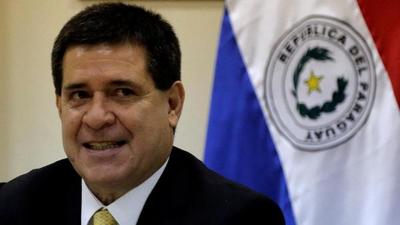 Cartes se pone a disposición para responder por escrito a la Bicameral