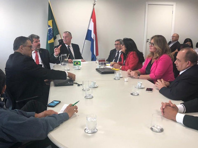 Paraguay y Brasil afianzan cooperación fronteriza