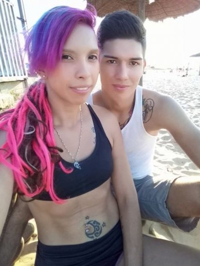 Marabel, único autor material