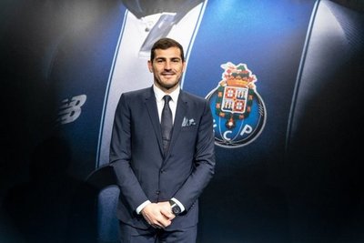 Casillas renueva hasta 2020