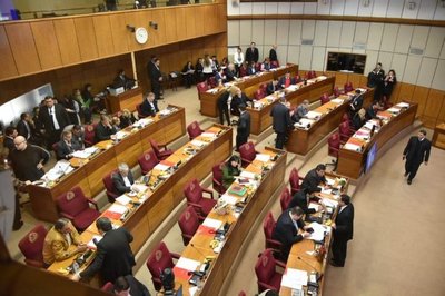 Ya está en desarrollo la sesión de la Cámara Alta