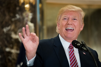 Trump se guardó más de 1 millón de dólares que donaron para su campaña de reelección
