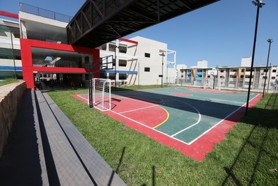 Estrenan dos modernas canchas en el barrio San Francisco