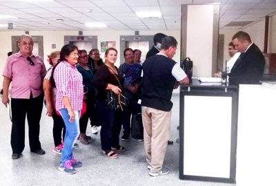 Incesante peregrinar de las víctimas del Ycuá Bolaños V