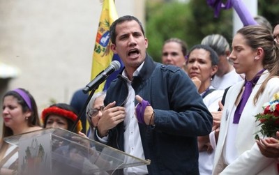 Guaidó llama a los venezolanos a protestar en las calles