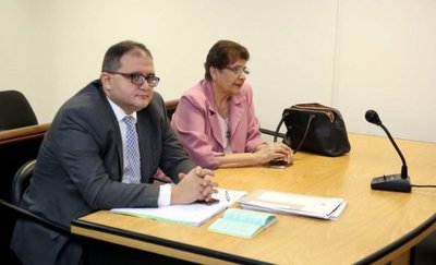 Yore implica a ministros