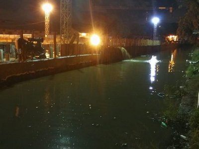Obras de futuras sedes ministeriales, inundadas ante crecida
