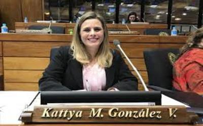 Diputada califica como triunfo ciudadano eliminación de elección directa al Parlasur