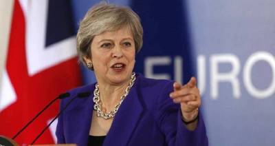 May no adelantará las elecciones y sigue con planes para un “brexit” abrupto