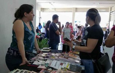 Feria del libro y la Cultura 2019 en la Costanera de Asunción