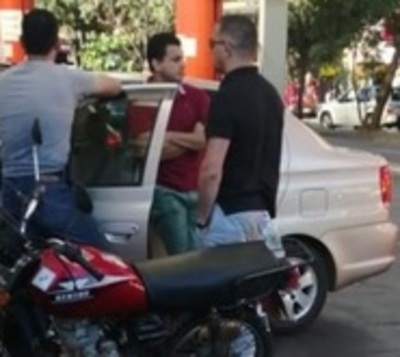 Detienen a exagente de Senad que habría revelado secretos de servicio