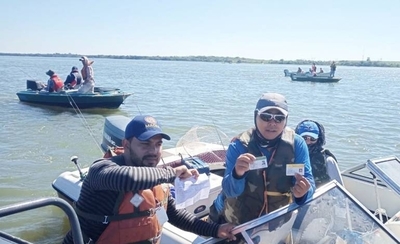 Autoridades ambientales realizan controles en aguas del río Paraná