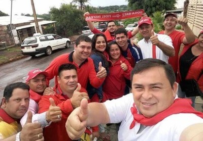 Balean a político esteño