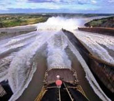 Itaipú: Calé trata de 'pajeros' a quienes piensan imponer al Brasil