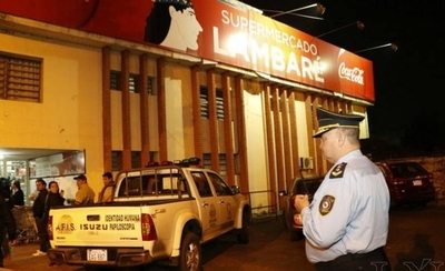 Critican que 400 policías custodien supermercados mientras descuidan a la gente