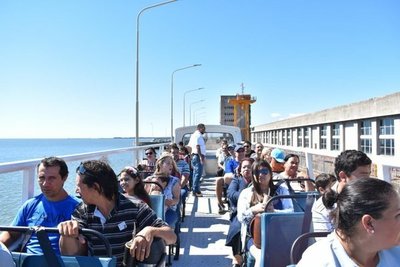 Yacyretá recibió 5.000 visita durante los días santos