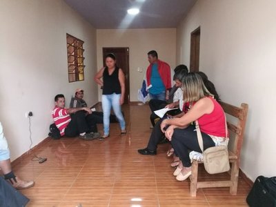 Fiscalía ordena detención de dos concejales por manifestarse en la institución