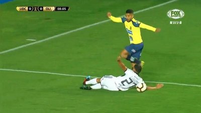 ¡No fue penal, Roldán!