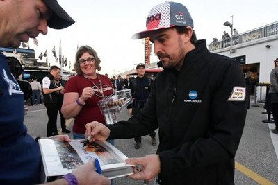 “Nos gustaría que Alonso viniera al Dakar”
