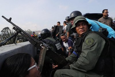 Más de tres meses de tormenta política en Venezuela