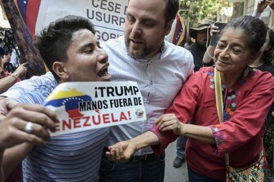 EE.UU. asegura que no formó parte de negociaciones para sacar a Maduro