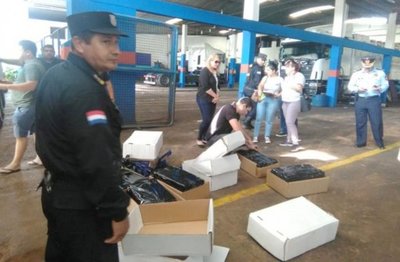 Hallan casi 700 kilos de marihuana en un camión