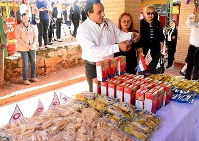 Merienda escolar con 3 meses de retraso