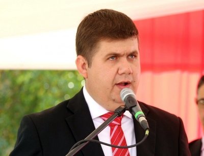 Sospechosa aprobación de gestión a intendente de Caballero