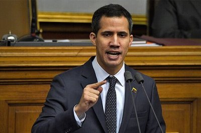 Guaidó insiste en la "cooperación militar" en Venezuela