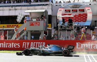 Hamilton vuelve arriba