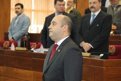 Arnaldo Franco asumió en reemplazo de Víctor Bogado