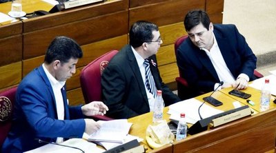 Buzarquis se salvó de la pérdida de investidura