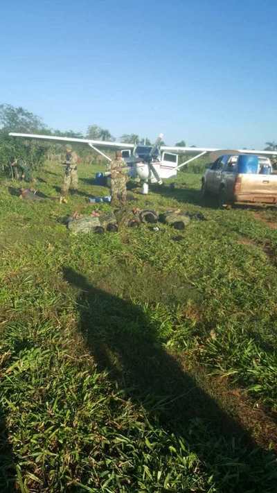 Tiroteo: incautan cocaína, avioneta y armas