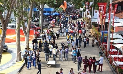 Analizarán cambios de fechas de la Expo tras adelanto de vacaciones