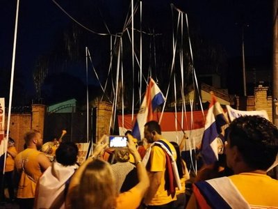 Comisión Escrache ahora va por Miguel Cuevas