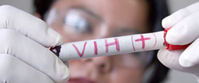Denuncian a empresas por despido de funcionarios con VIH