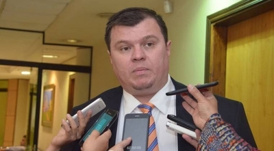 HOY / Evalúan si amerita sacar la investidura a Dionisio Amarilla
