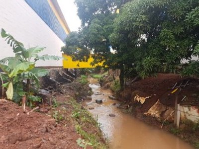 Intervienen una obra por construirse sobre un cauce hídrico en CDE