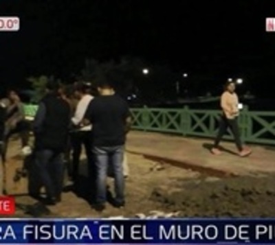 Detectan nueva fisura en muro de Pilar