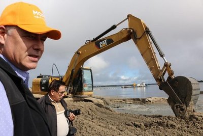 Pilar: Wiens controla obras de refulado