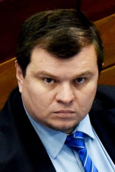 Fiscalía y Contraloría ayudan para el blanqueo de Amarilla