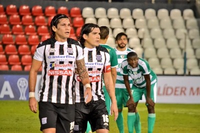 Sin equipo ni entrenador