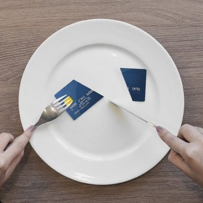 SANCIONARÁN A LOS LOCALES QUE NO ACEPTEN PAGO CON TARJETAS DE CRÉDITO.