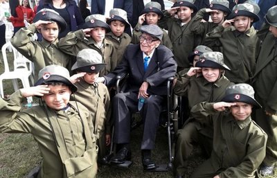 Varios homenajes y condecoraciones a últimos héroes de la Guerra del Chaco