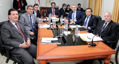 HOY / Con qué vara definieron quien es más honorable que otro y por qué: mostrarán las actas