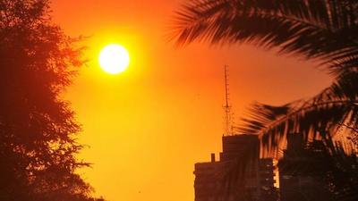 Pronostican domingo caluroso con probabilidad de lluvias dispersas en algunos puntos del país