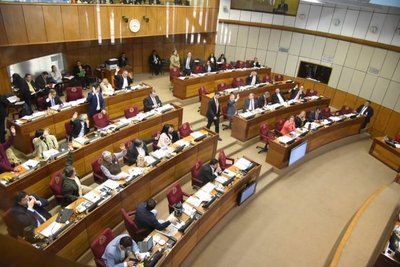 Terna para la Corte y reforma tributaria, tratan esta semana
