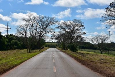 Jueves fresco a cálido y sin lluvias