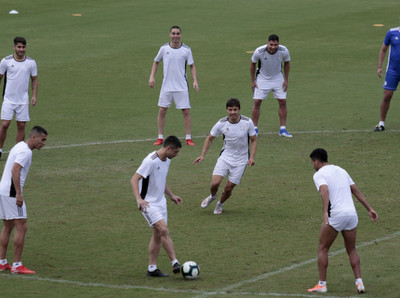La Albirroja realizó su primer entrenamiento en Salvador